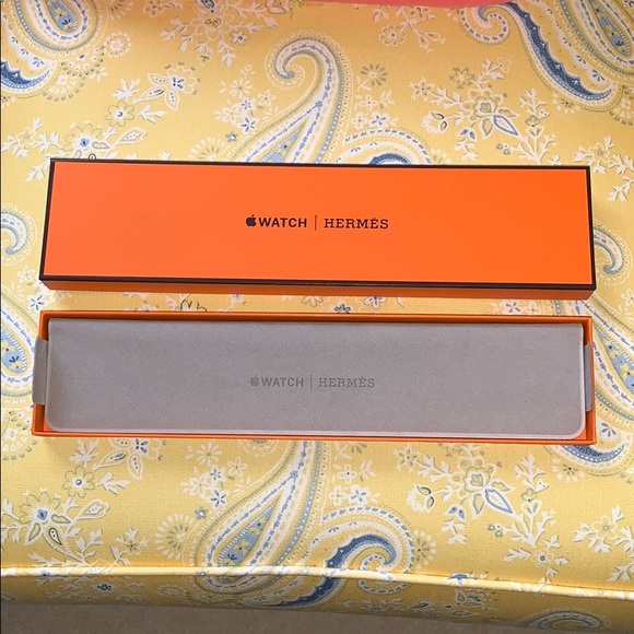 Hermes Accessories - Hermès Apple Watch Box and soft insert